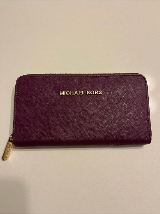 Michael Kors Handbags - Michael Kors Wallet